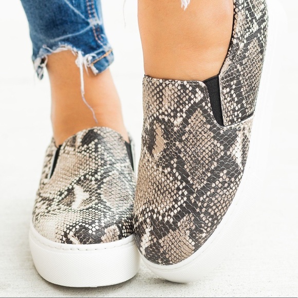 Qupid Shoes - QUPID Snake Print Sneakers